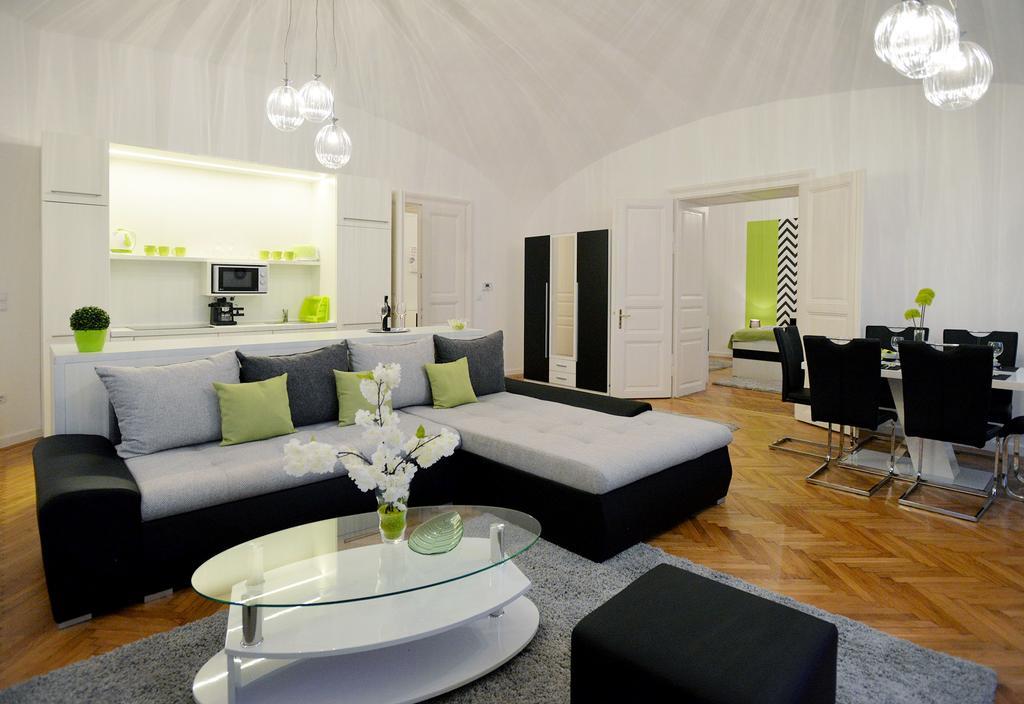 Varkapitany Apartman Eger Buitenkant foto