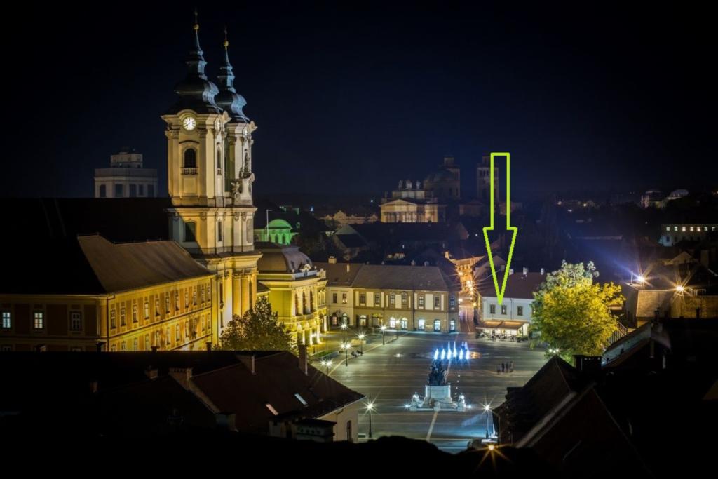 Varkapitany Apartman Eger Buitenkant foto