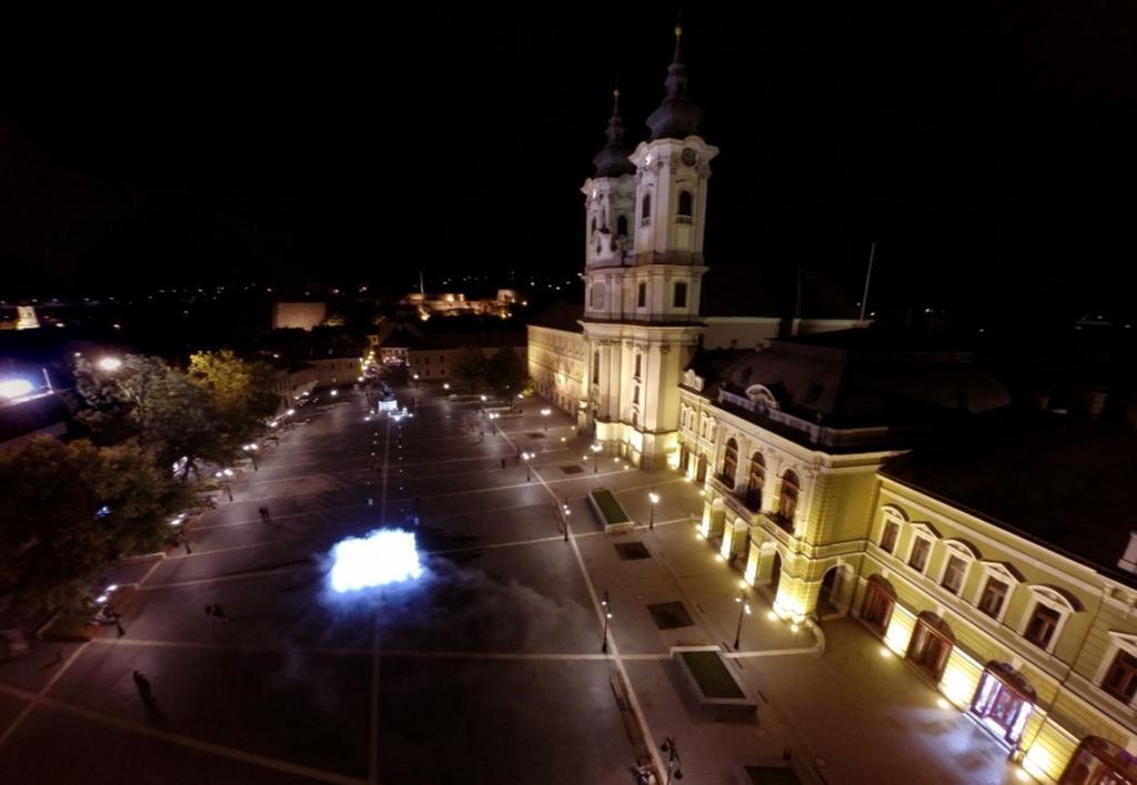 Varkapitany Apartman Eger Buitenkant foto